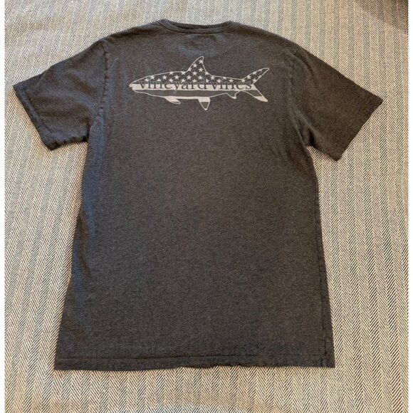 Vineyard Vines Gray Shark Graphic Tee Unisex S 100% Cotton Casual Short Sleeve C - Picture 2 of 10